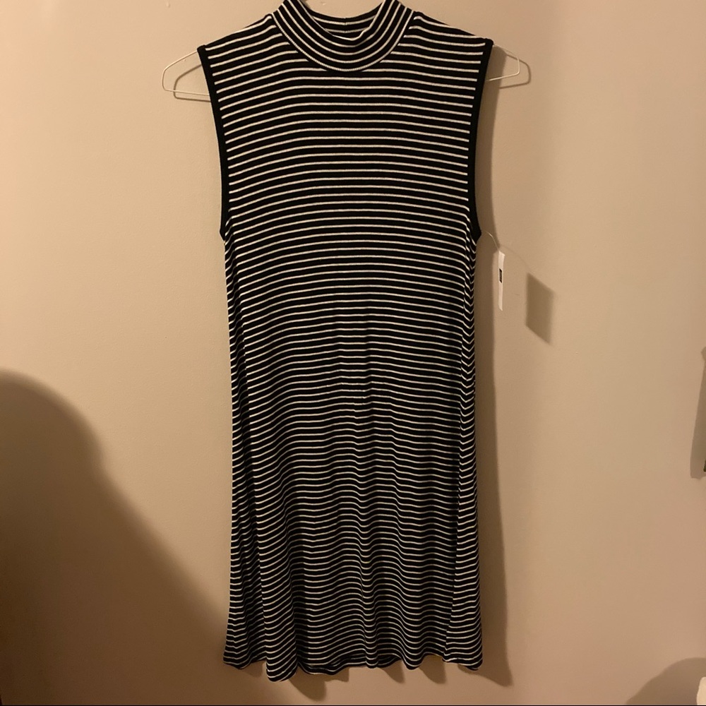 NWT Gap Black/White Striped Sleeveless Dress